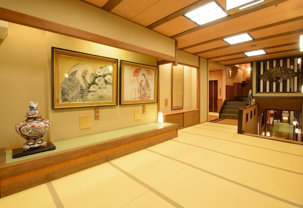 Naraya Hotel Kusatsu  Buitenkant foto